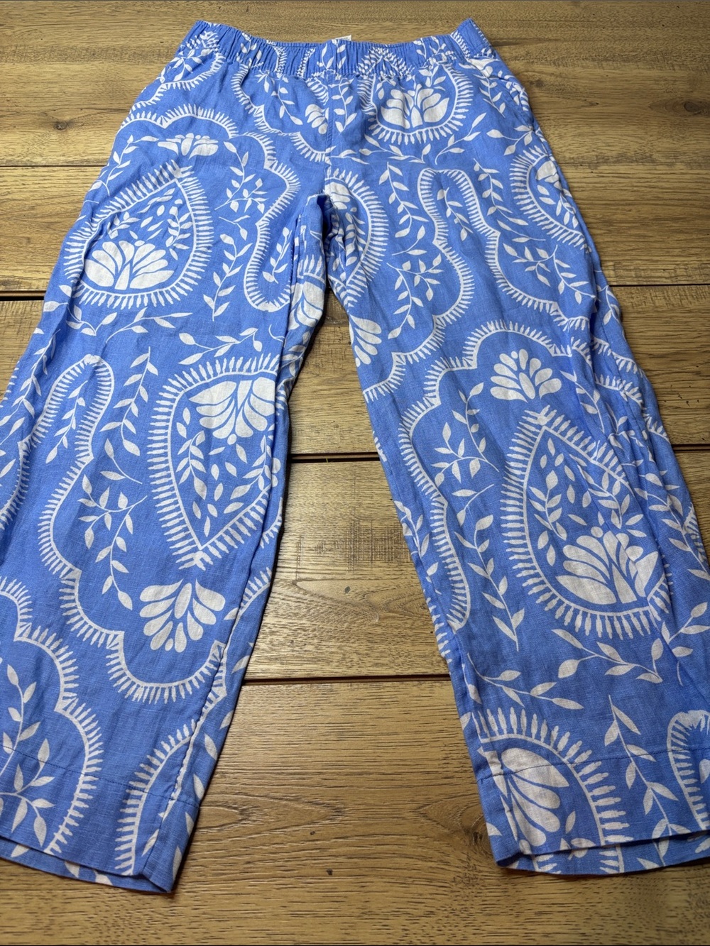 Women’s Joie 100% Linen Blue and White Paisley Wide LegCropped Pants Size Medium